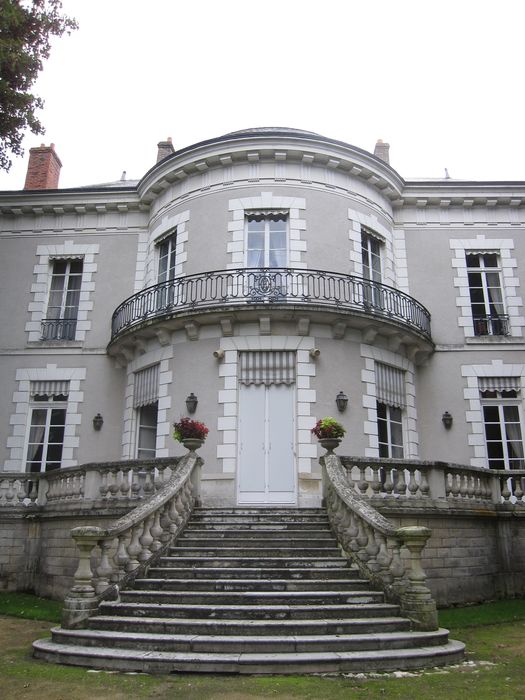 Hôtel Tassin de Montcour : Façade sur jardin, vue partielle