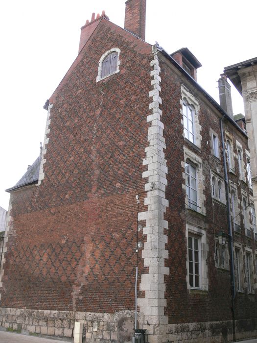 Maison dite des Chevaliers du Guet, façade sur rue, vue générale