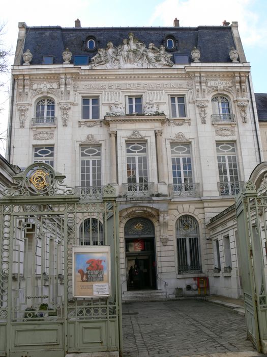 Hôtel de Caisse d'Epargne : Cour intérieure, façade nord, vue générale