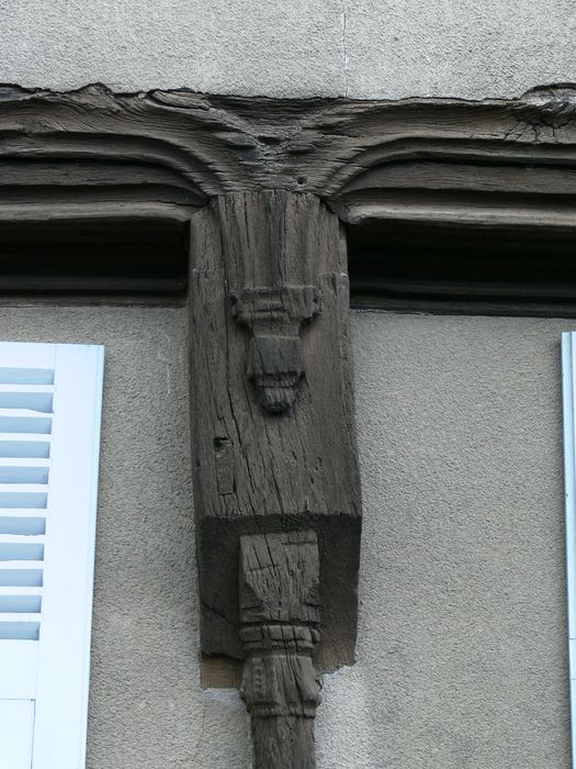 Maison à pans de bois : Façades sur rue, détail