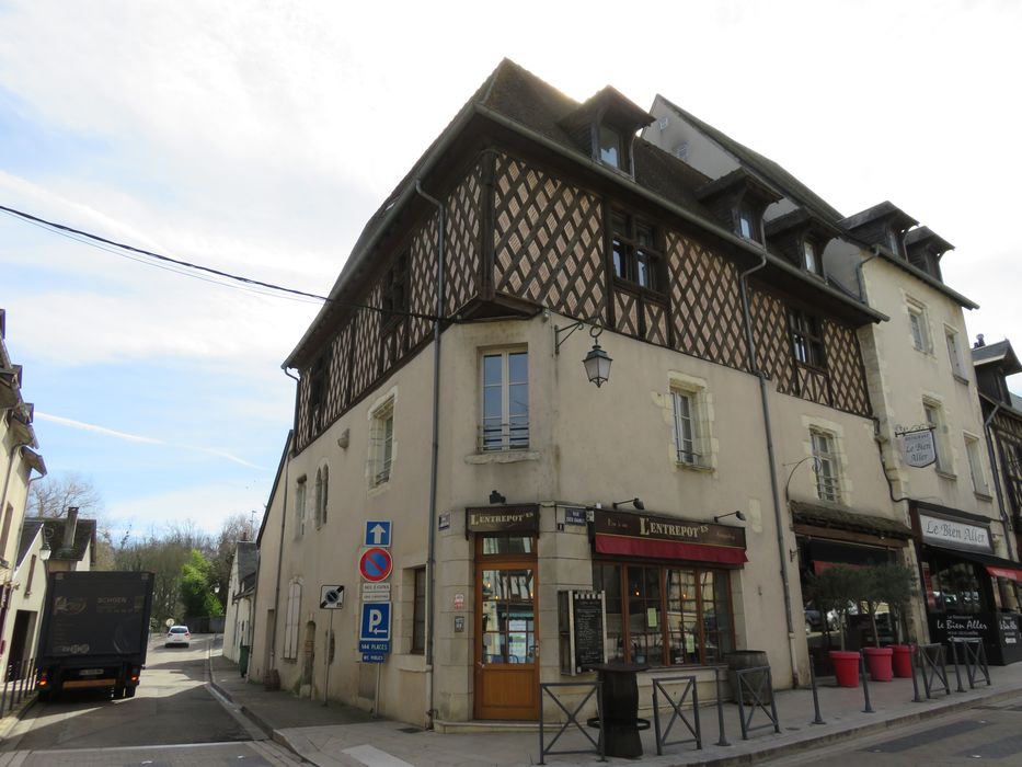 Maison, dite des Dames : Façades sur rues, vue générale