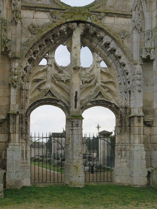 Ancienne chapelle dite Notre-Dame du Champdé : Façade occidentale, vue partielle