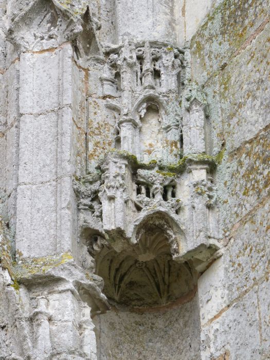 Ancienne chapelle dite Notre-Dame du Champdé : Façade occidentale, détail