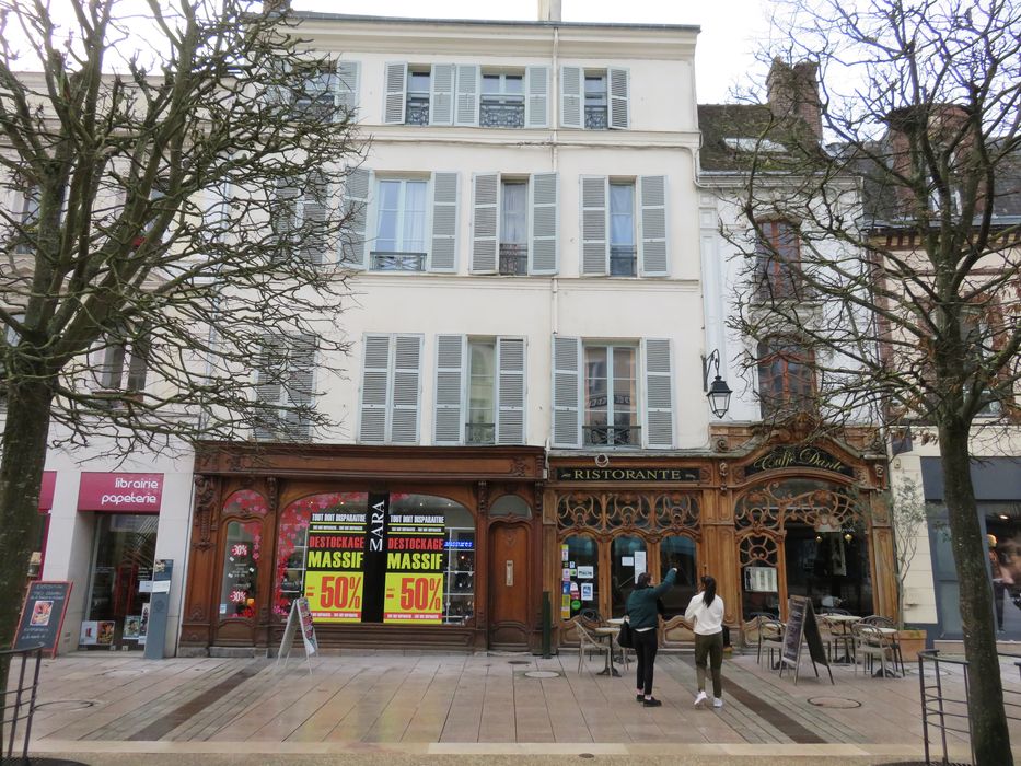 Anciennes imprimeries Lefèbvre et ancienne librairie Broult-Dividis : Façades sur rue, vue générale