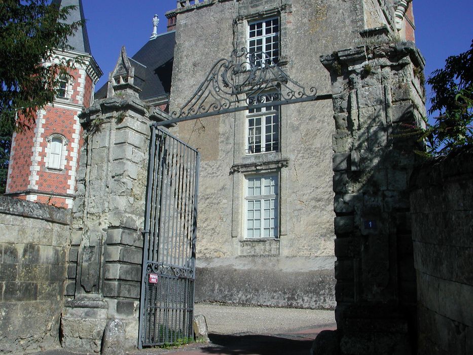 Château de Beaumont : Rez-de-chaussée, salle voûtée, vue générale