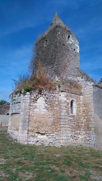 Ancienne église Saint-Martin d'Oizay : Chevet, vue générale