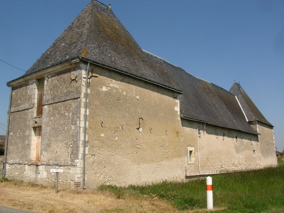 Manoir du Mesnil : Ensemble sud-est, vue générale