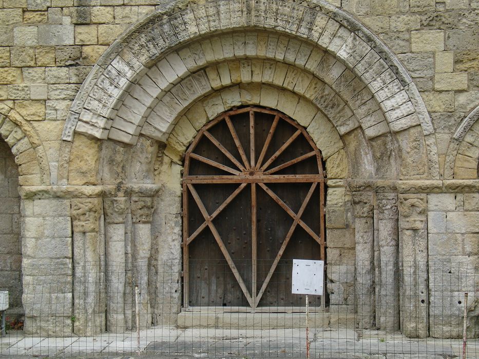 Eglise Notre-Dame : Portail occidental, vue générale