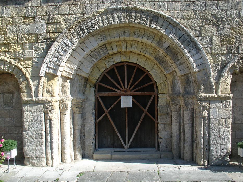 Eglise Notre-Dame : Portail occidental, vue générale