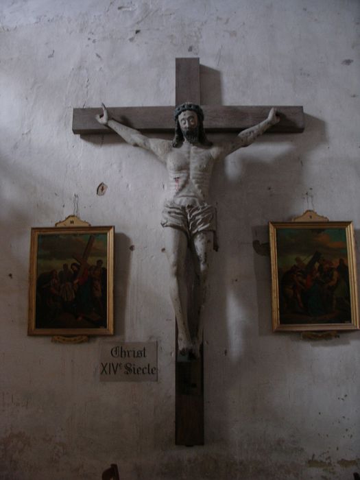 Statue : Christ en croix