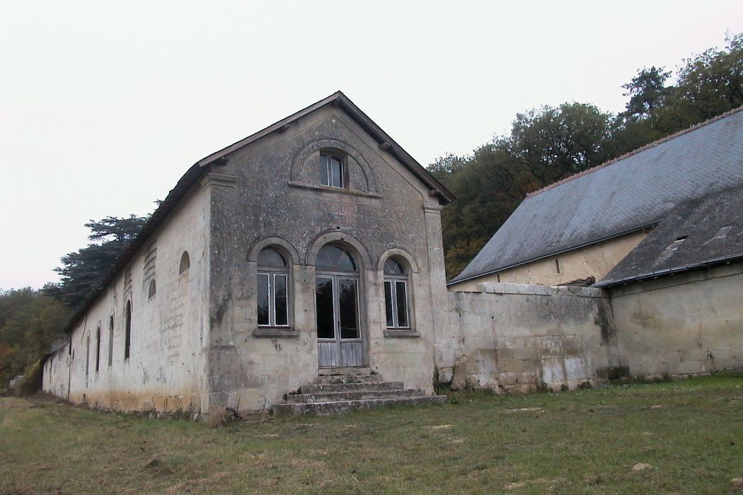 Château d'Hodebert : Communs, vue générale