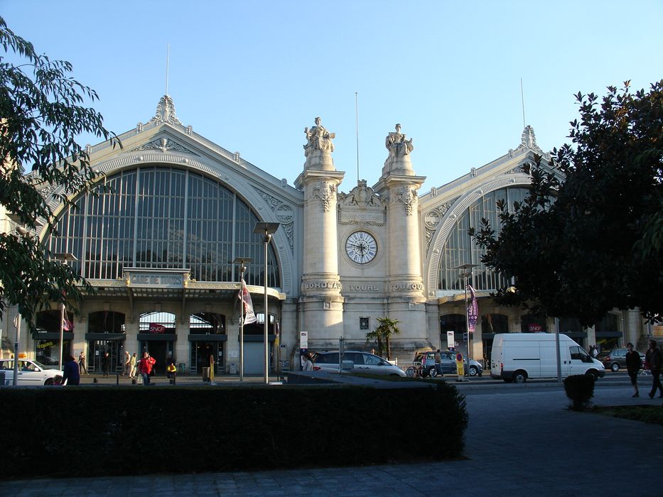 Gare : Gare : Ensemble nord-ouest, vue partielle