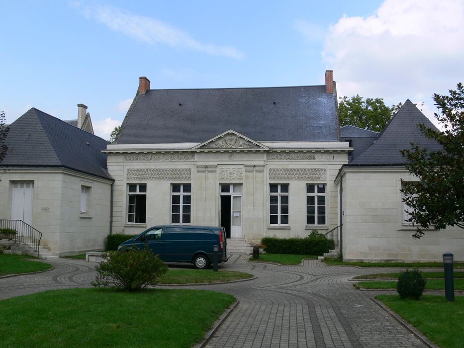 Ancien hôtel de l'Archidiaconné du Chapitre de Saint-Gatien : Façade sud, vue générale