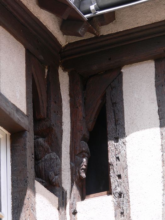 Maison située dans l'îlot Saint-Martin : Façade sur cour, détail