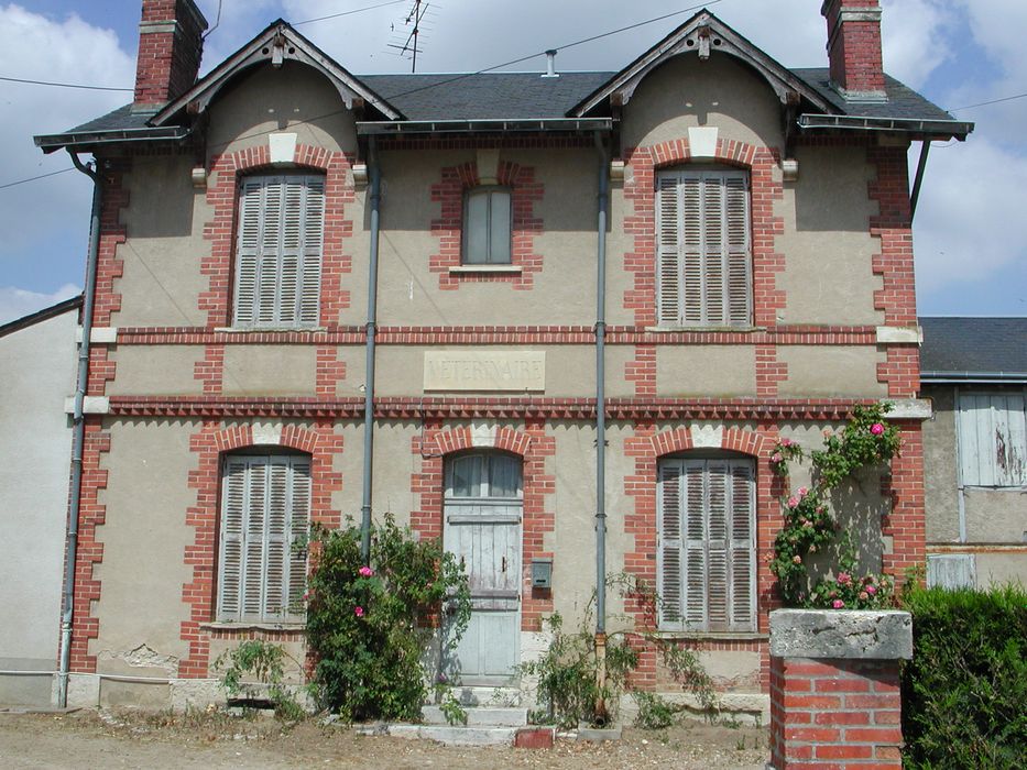 Haras : Maison du vétérinaire, vue générale