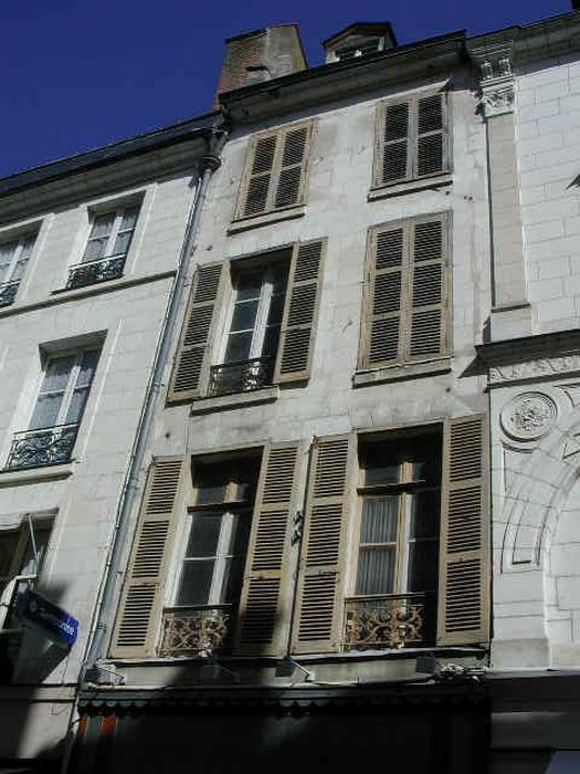 Maison : Façade sur rue, vue générale