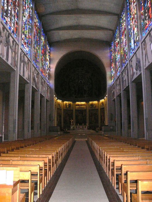 Basilique Notre-Dame de la Trinité : Nef, vue générale