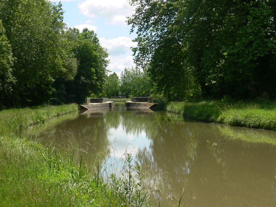 Ouvrage du canal de Berry (également sur commune de Selles-sur-Cher)