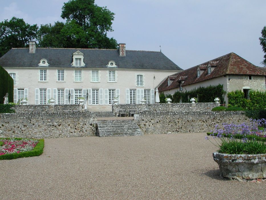 Château de Chantecaille : Façade sud-est, vue générale