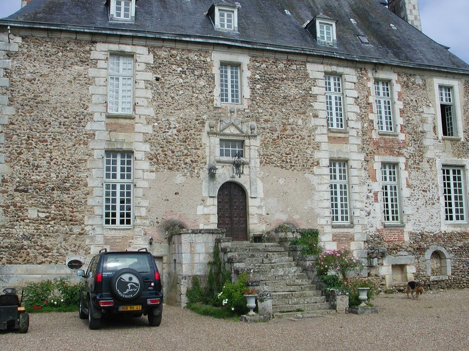 Château de Chaussepot : Logis, façade est, vue partielle