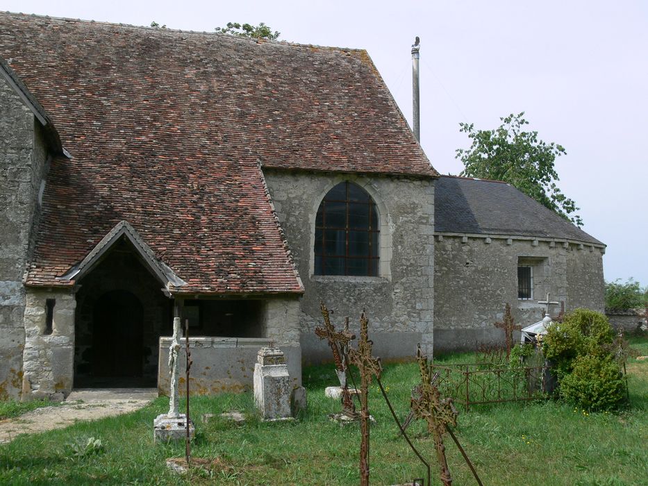 Chapelle du Villiers : Façade latérale sud, vue partielle