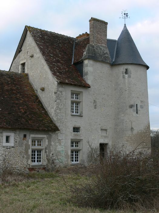 Manoir de Laleu : Façade sud-est, vue générale