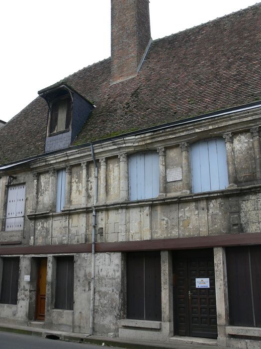 Maison Taillebois : façade sur rue, vue générale