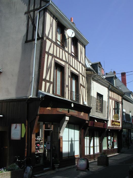 Immeuble : Façade sur rue, vue générale