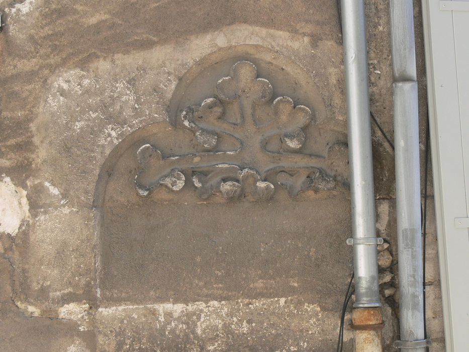 porte secondaire sur rue, détail