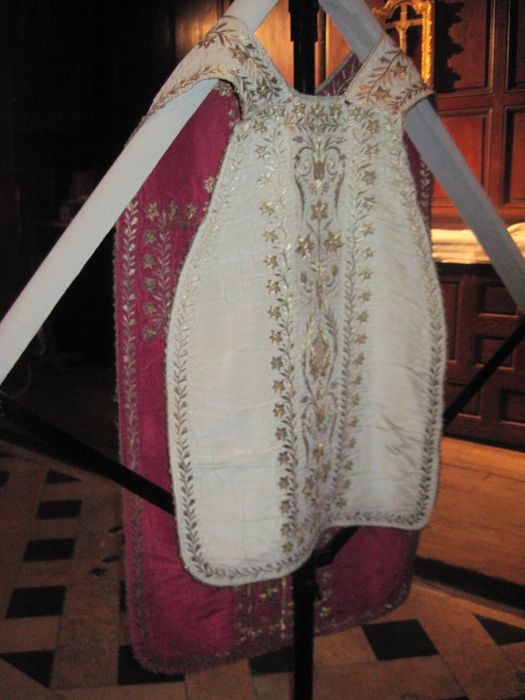chasuble, face blanche devant