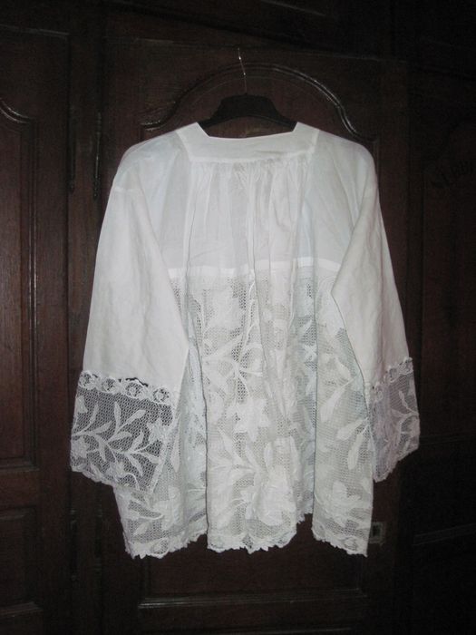 surplis du chanoine Chenesseau