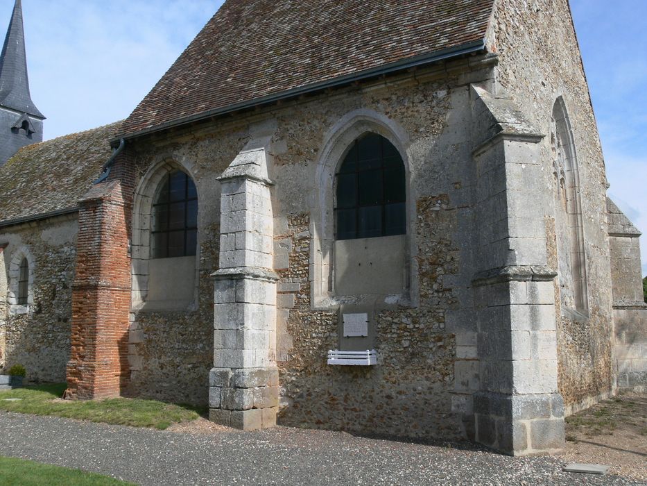 façade latérale sud, vue partielle