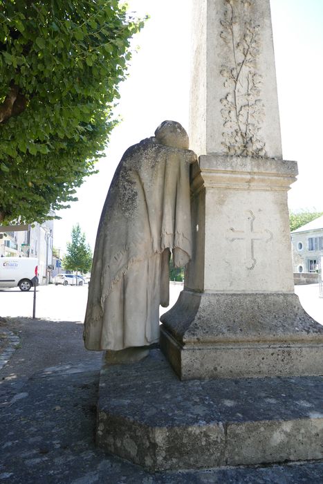 vue partielle du monument