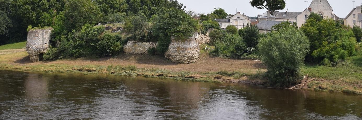 Front occidental du château, tourné vers la Vienne