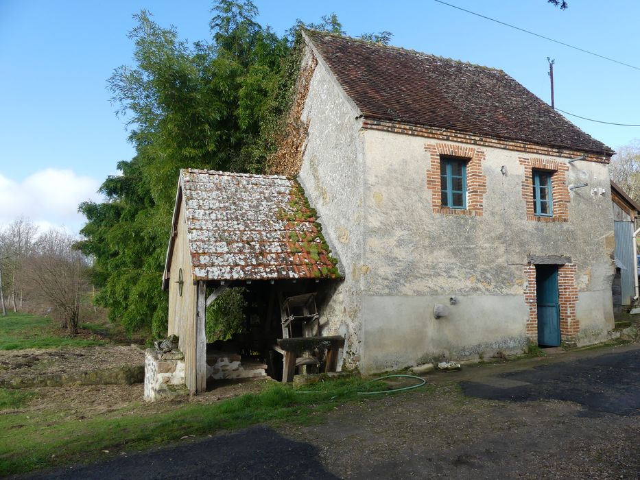 façade antérieure sur rue