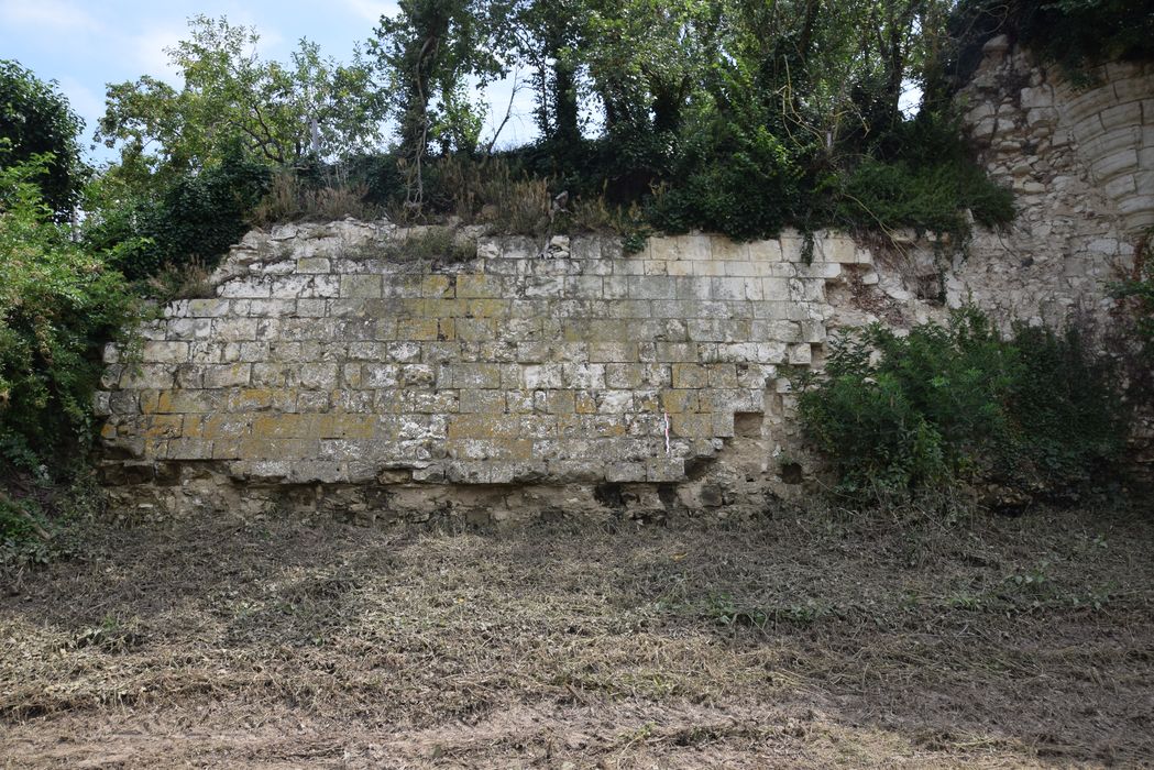 pan de courtine ouest, face ouest