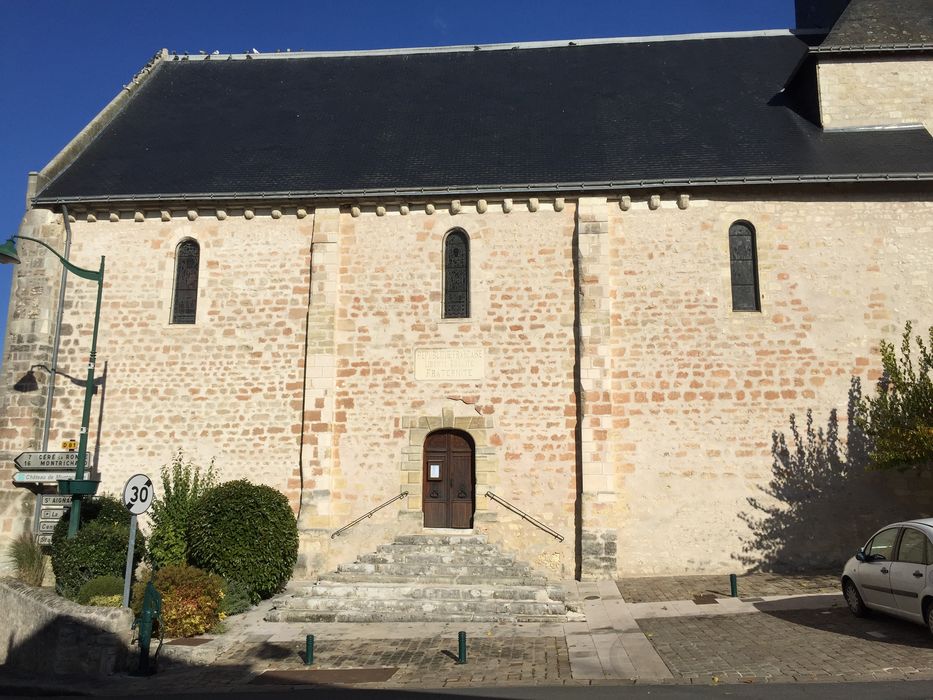 façade latérale sud, vue partielle