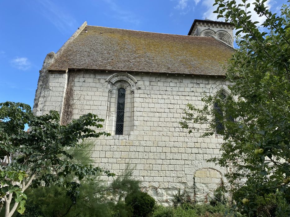 façade latérale sud, vue partielle