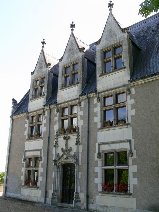 logis, façade est