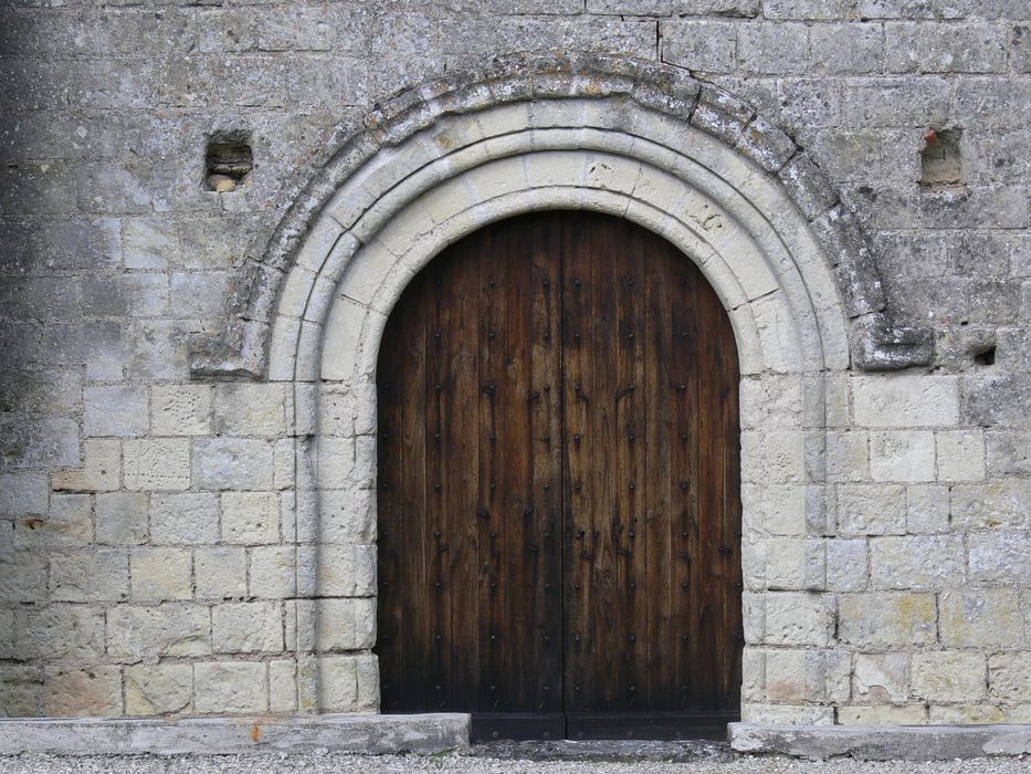 chapelle, façade ouest, portail d’accès ouest