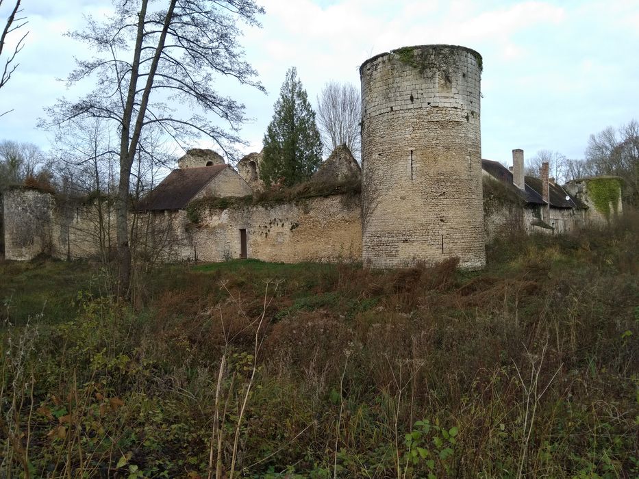 enceinte extérieure, tour d’angle sud-est