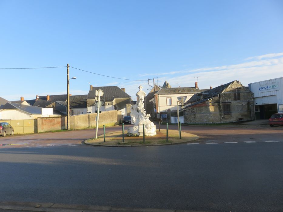 vue générale du monument dans son environnement