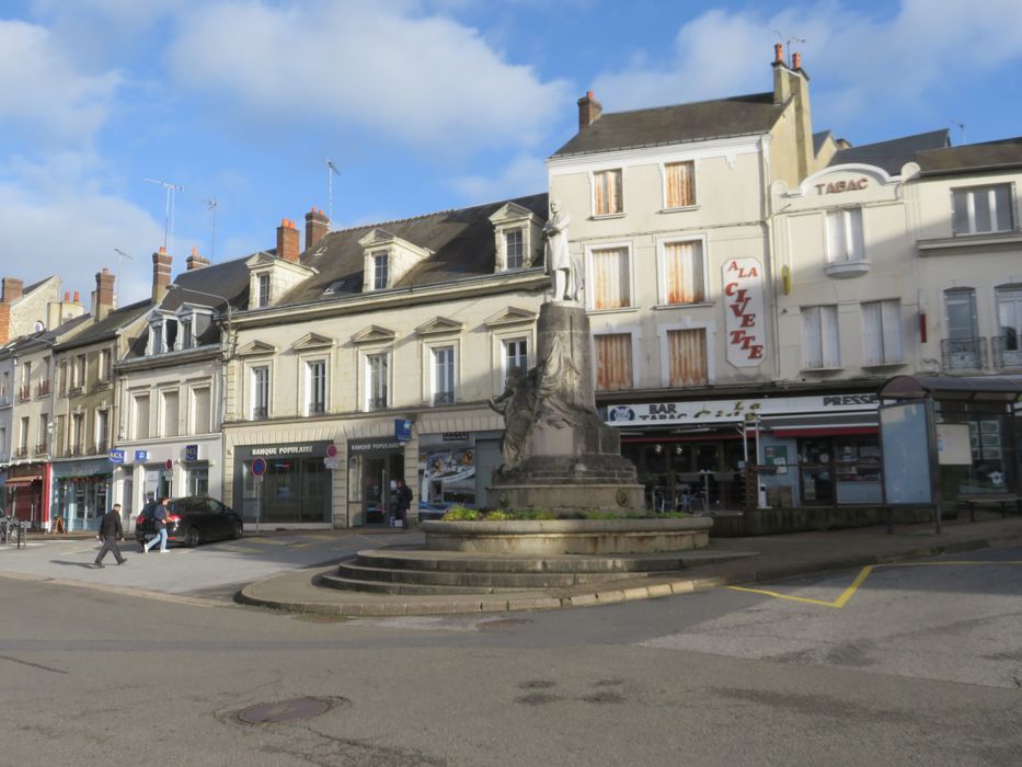 vue générale du monument dans son environnement