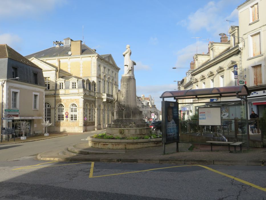 vue générale du monument dans son environnement