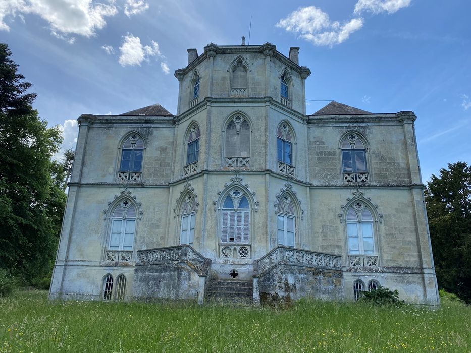 façade est