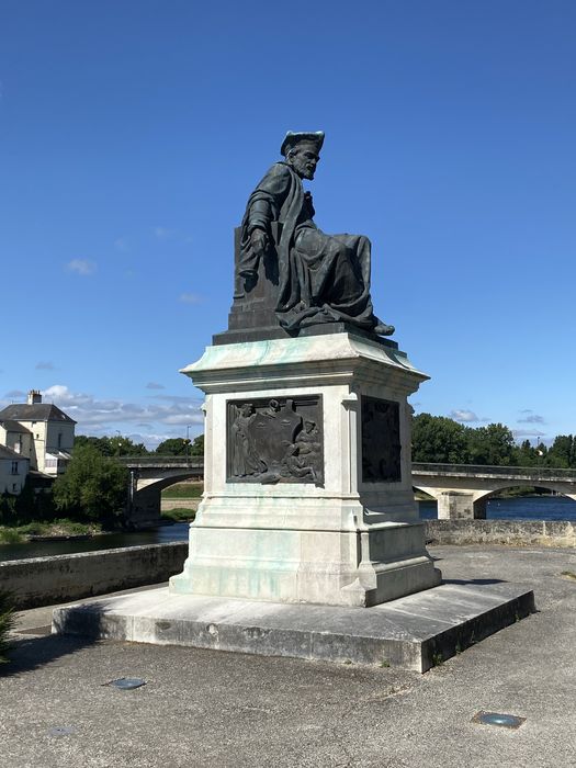 vue générale du monument