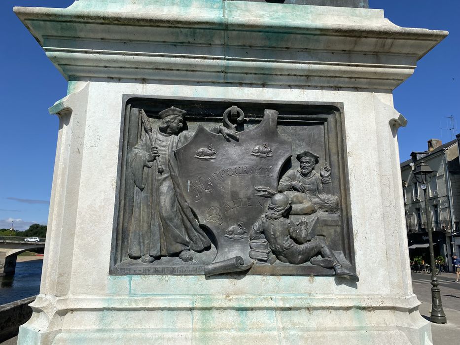 détail d’un haut-relief