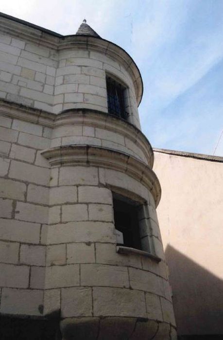 façade sur rue, tourelle d’angle