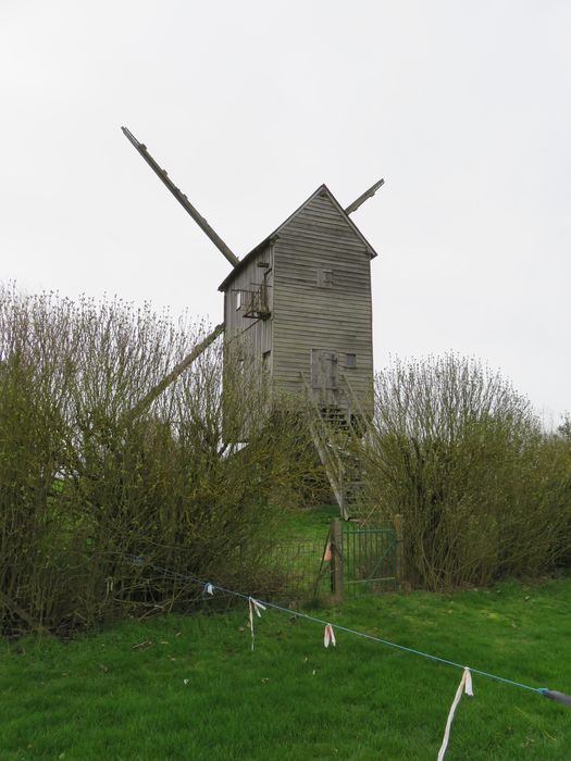 Moulin à vent de Chesnay : Vue générale