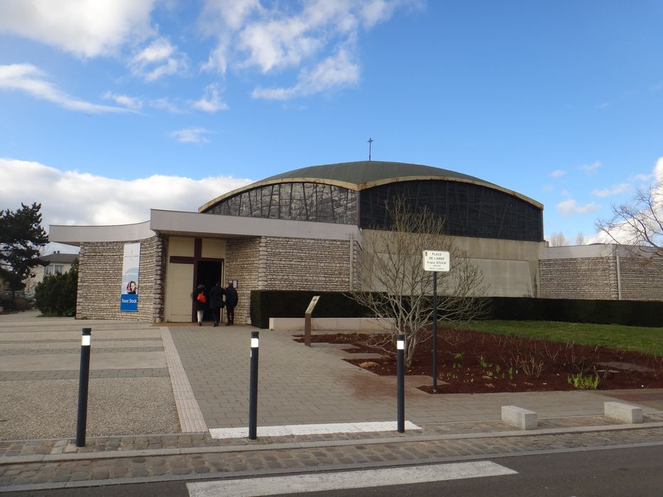 Eglise Saint-Jean-Baptiste : Ensemble sud-est, vue générale